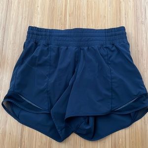 Lululemon High rise Hottty Hot shorts navy